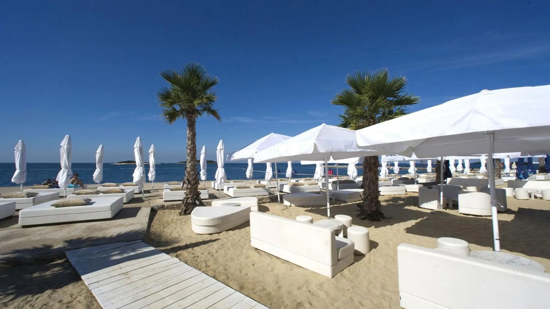4 Palme Apartments A Funtana Croatia
